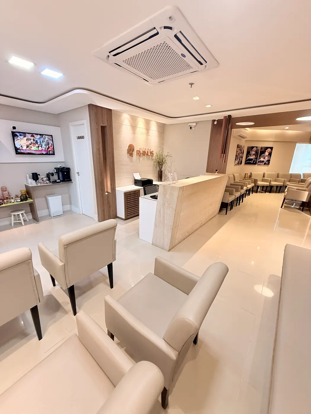 Recepção e sala de espera